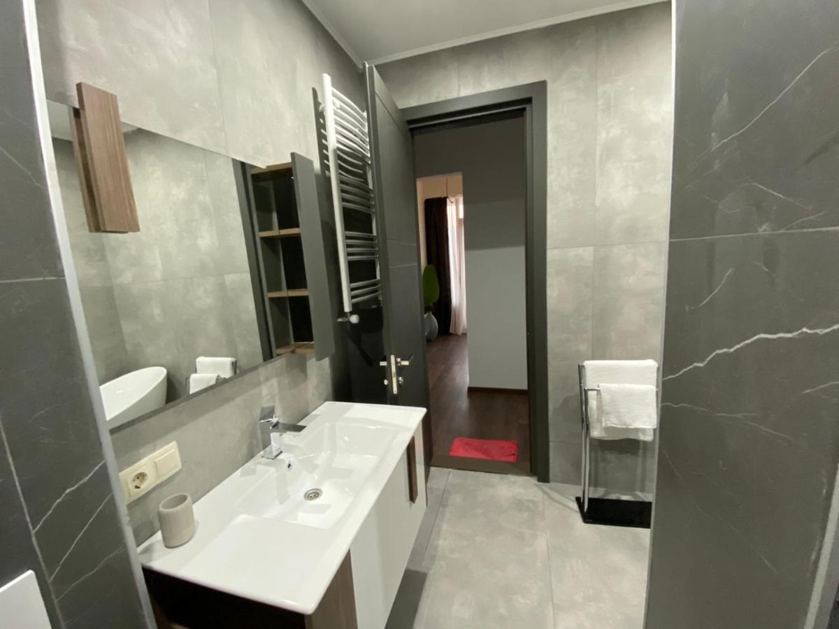 Apartment Sixteen Tbilisi Exterior foto