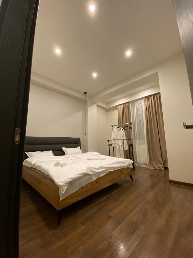 Apartment Sixteen Tbilisi Exterior foto