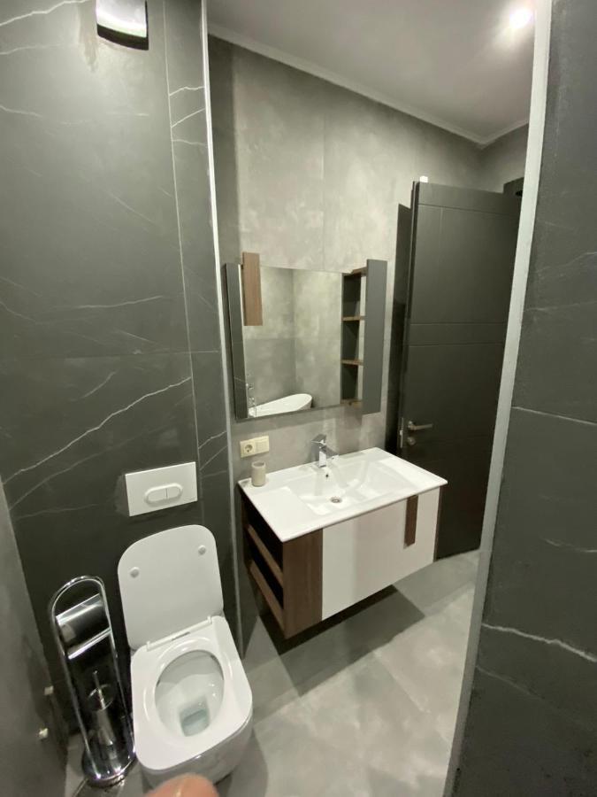 Apartment Sixteen Tbilisi Exterior foto