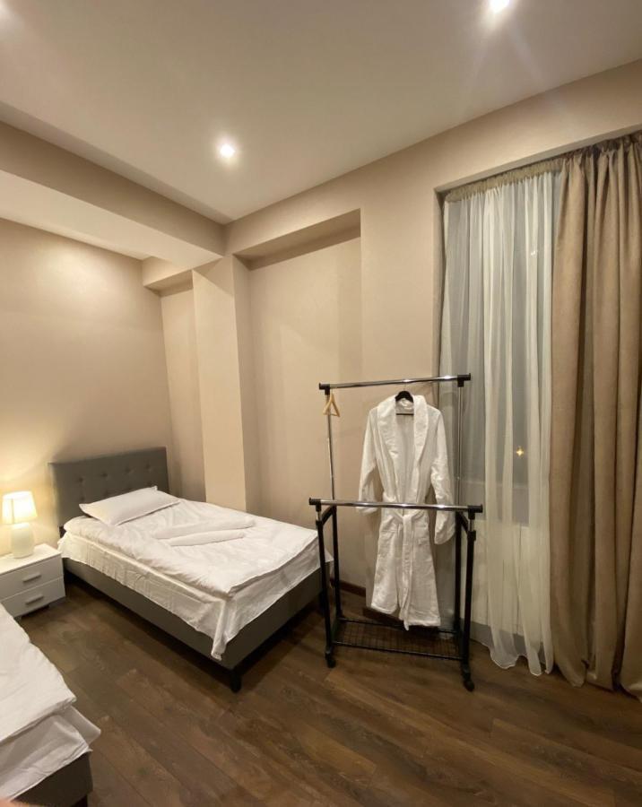 Apartment Sixteen Tbilisi Exterior foto