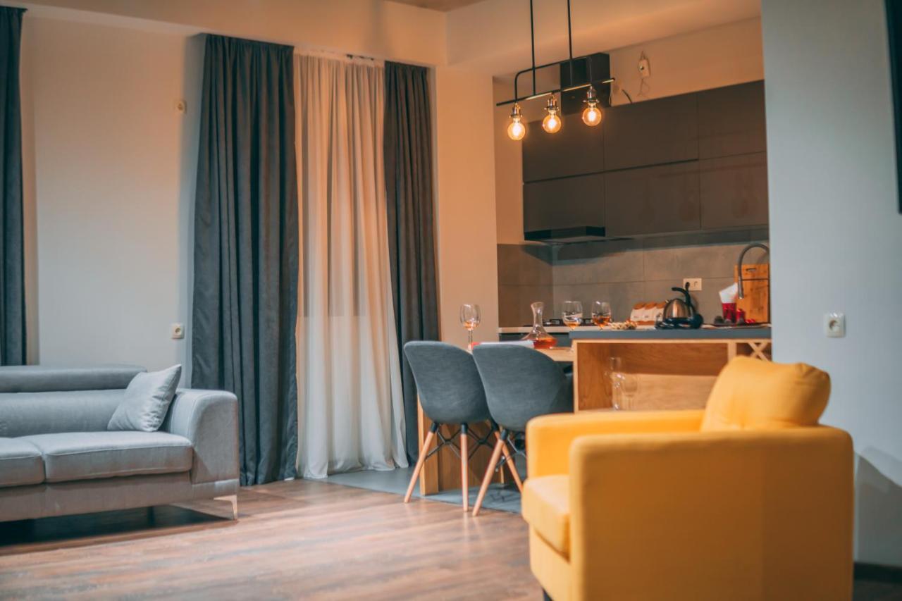Apartment Sixteen Tbilisi Exterior foto