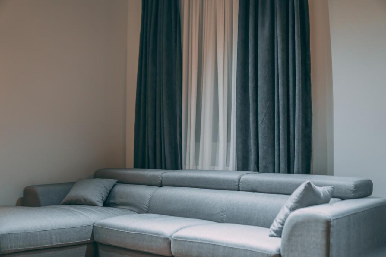 Apartment Sixteen Tbilisi Exterior foto