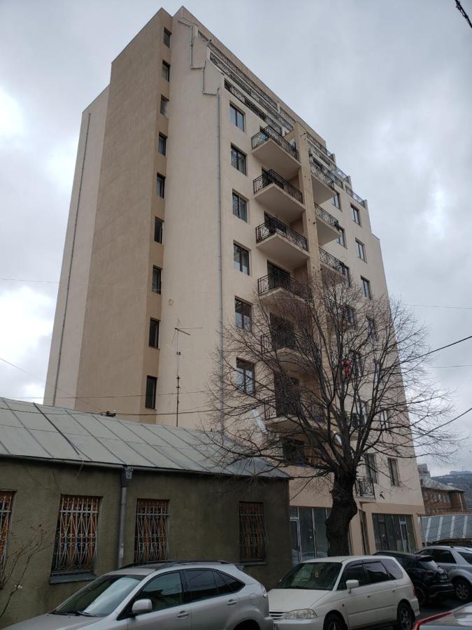 Apartment Sixteen Tbilisi Exterior foto